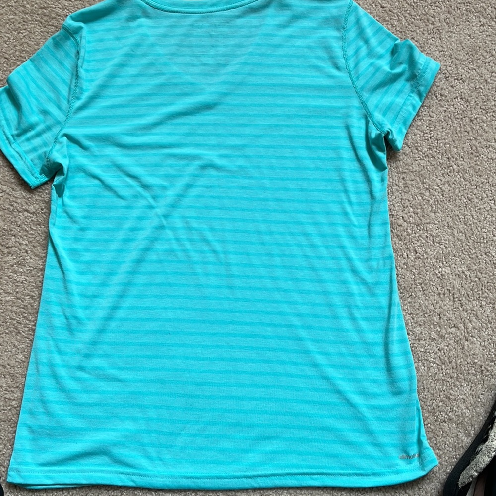 HP 🎉 Adidas aqua striped tee. Size large like new - Picture 6 of 10